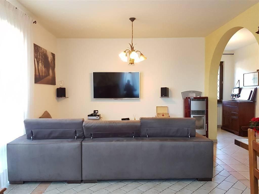casa indipendente in vendita a Camaiore in zona Capezzano Pianore