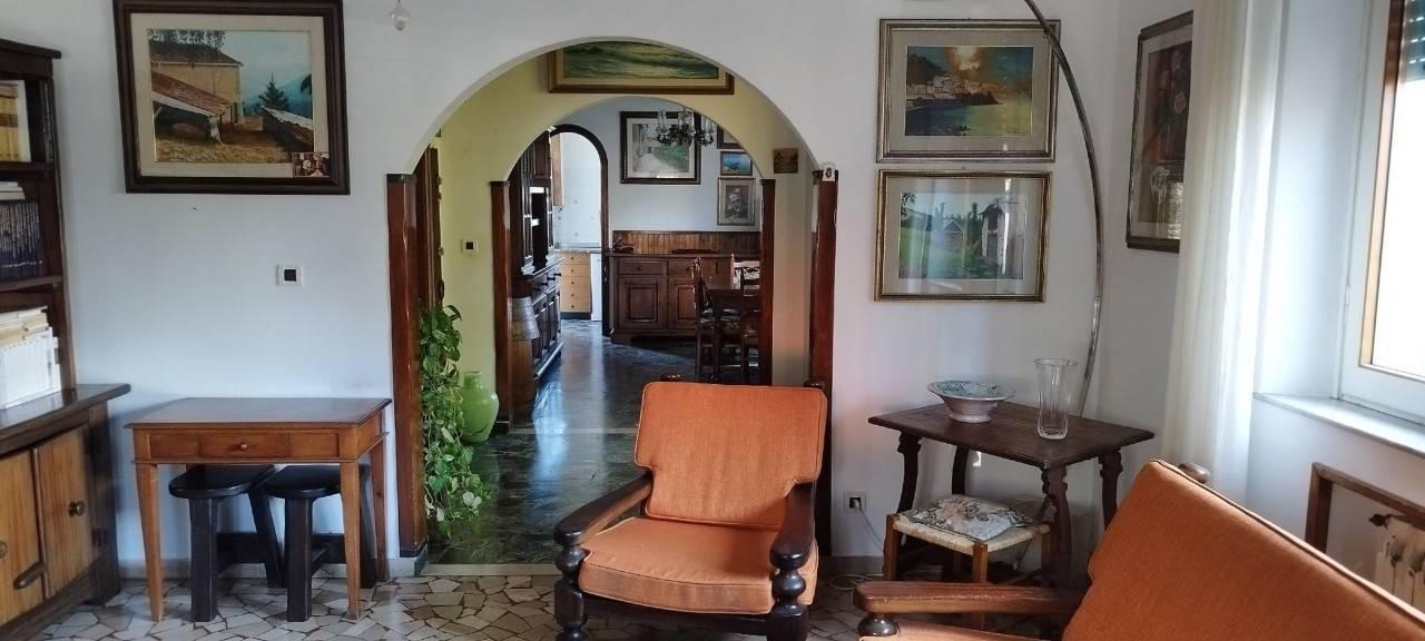 casa indipendente in vendita a Camaiore in zona Lido di Camaiore