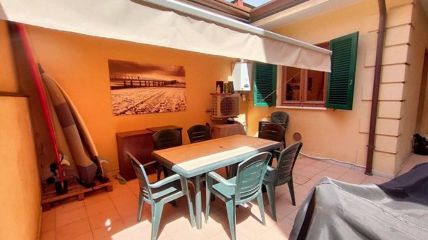 appartamento in vendita a Camaiore in zona Lido di Camaiore