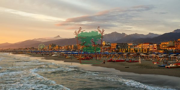 casa indipendente in vendita a Camaiore in zona Lido di Camaiore