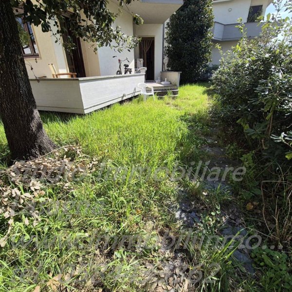 appartamento in vendita a Camaiore in zona Lido di Camaiore