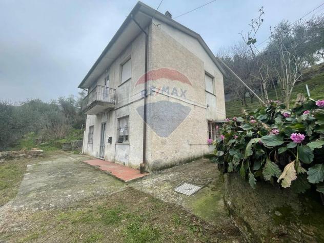 casa indipendente in vendita a Camaiore in zona Montemagno