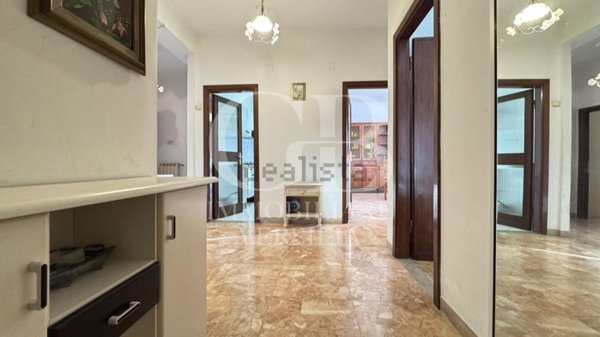 appartamento in vendita a Camaiore in zona Lido di Camaiore