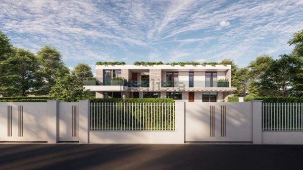 appartamento in vendita a Camaiore in zona Lido di Camaiore