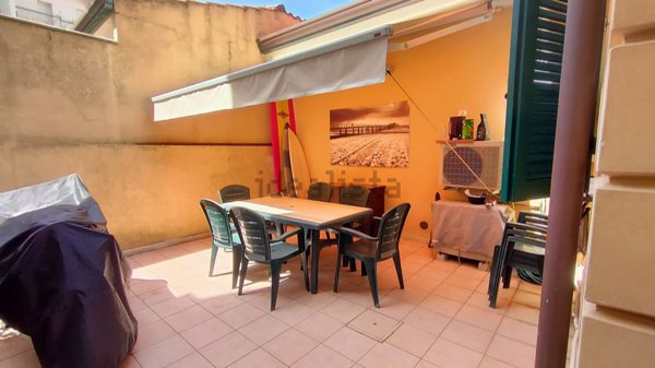 appartamento in vendita a Camaiore in zona Lido di Camaiore