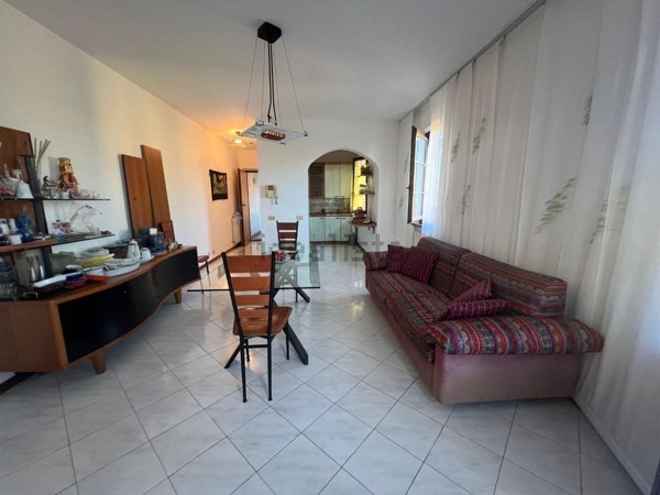 appartamento in vendita a Camaiore in zona Lido di Camaiore
