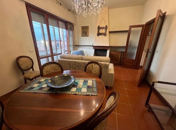 appartamento in vendita a Camaiore in zona Lido di Camaiore
