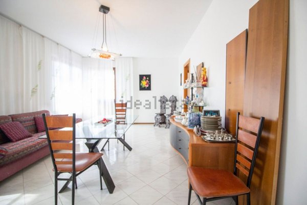 appartamento in vendita a Camaiore in zona Lido di Camaiore