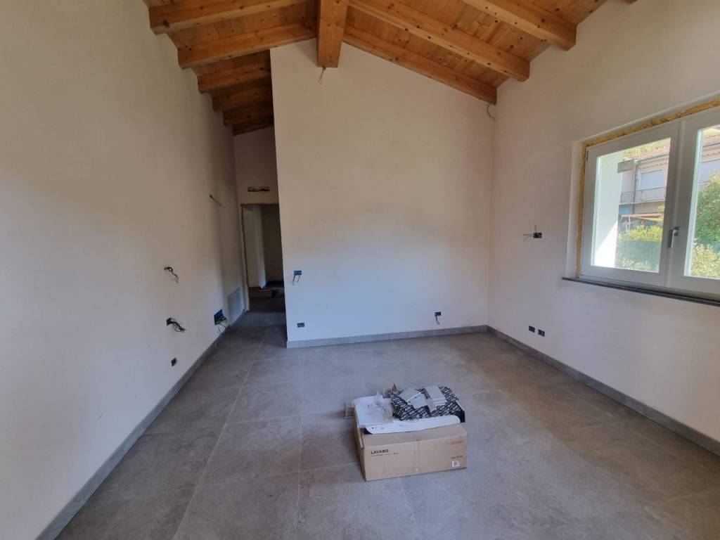 casa indipendente in vendita a Camaiore