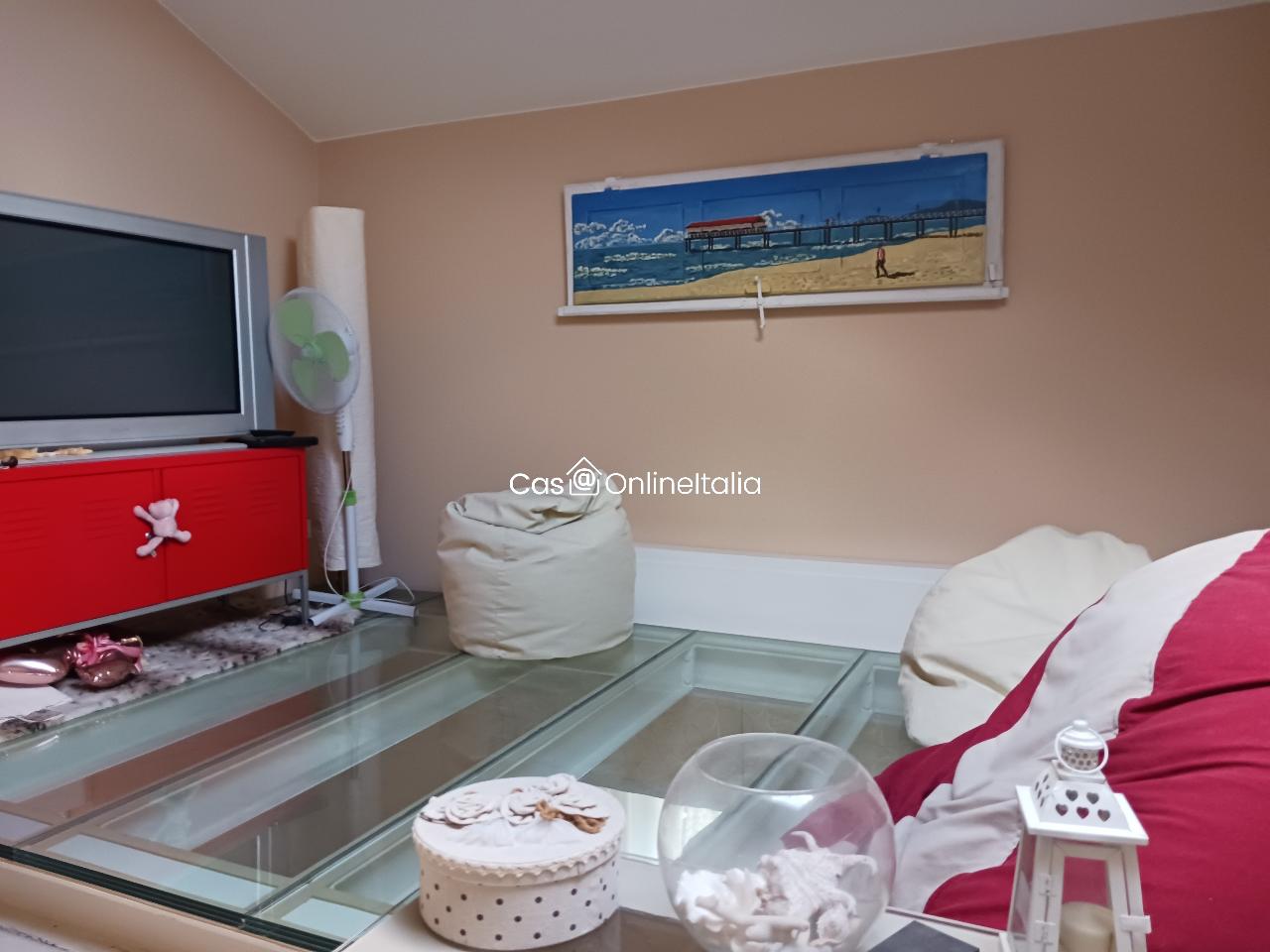 casa indipendente in vendita a Camaiore