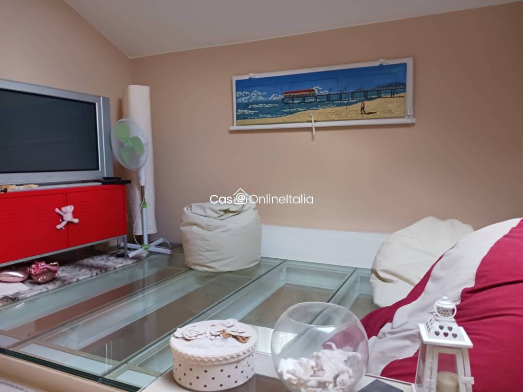 casa indipendente in vendita a Camaiore in zona Lido di Camaiore