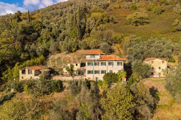 casa indipendente in vendita a Camaiore in zona Nocchi