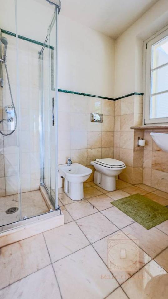 casa indipendente in vendita a Camaiore in zona Lido di Camaiore