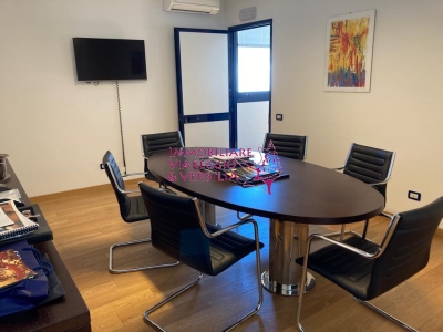 ufficio in vendita a Camaiore
