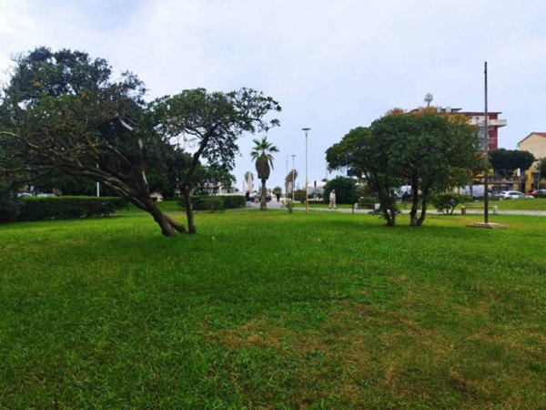 casa indipendente in vendita a Camaiore in zona Lido di Camaiore