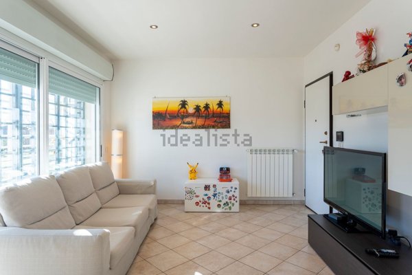 appartamento in vendita a Camaiore in zona Lido di Camaiore