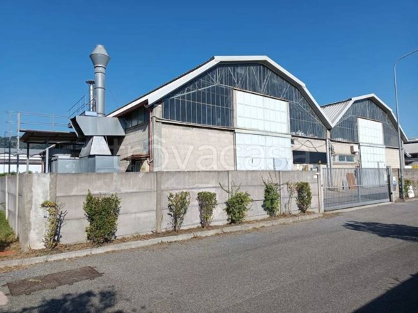 locale commerciale in vendita a Camaiore in zona Capezzano Pianore