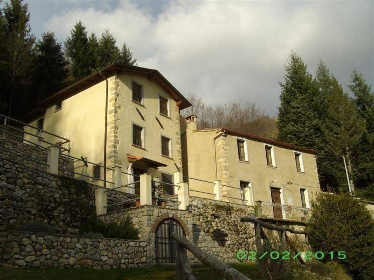 casa indipendente in vendita a Camaiore