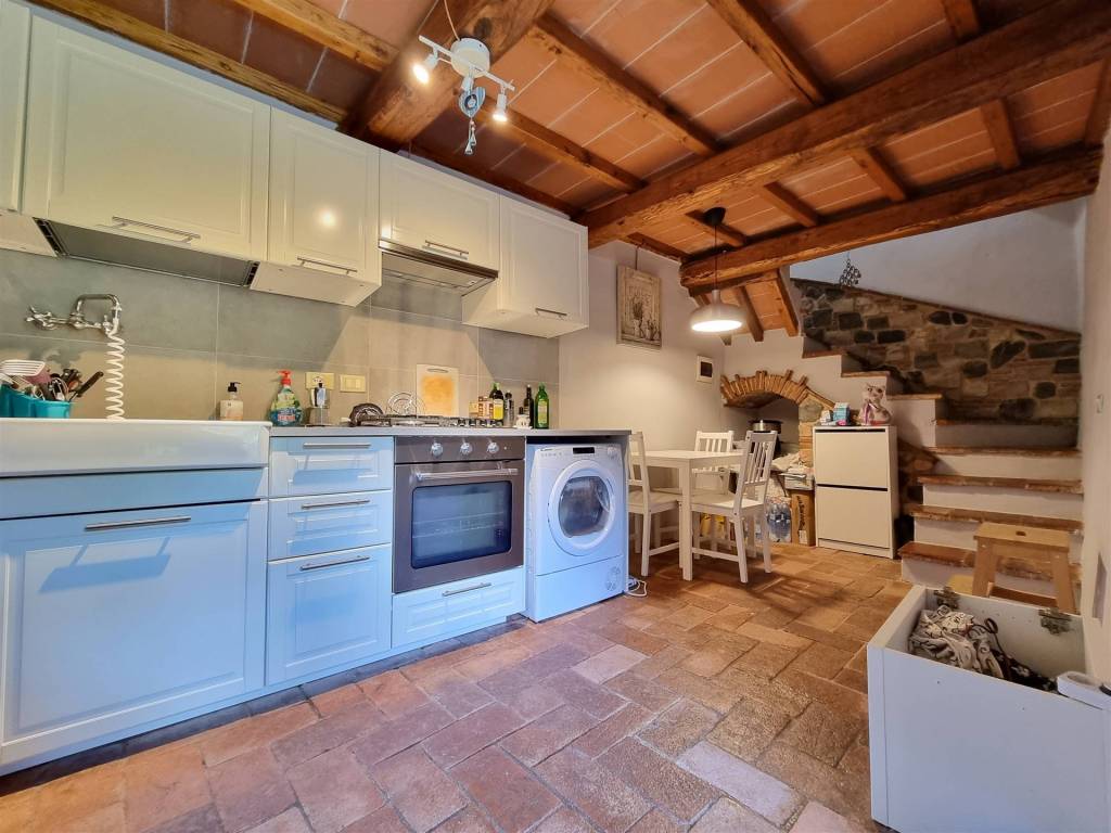 appartamento in vendita a Camaiore in zona Vado