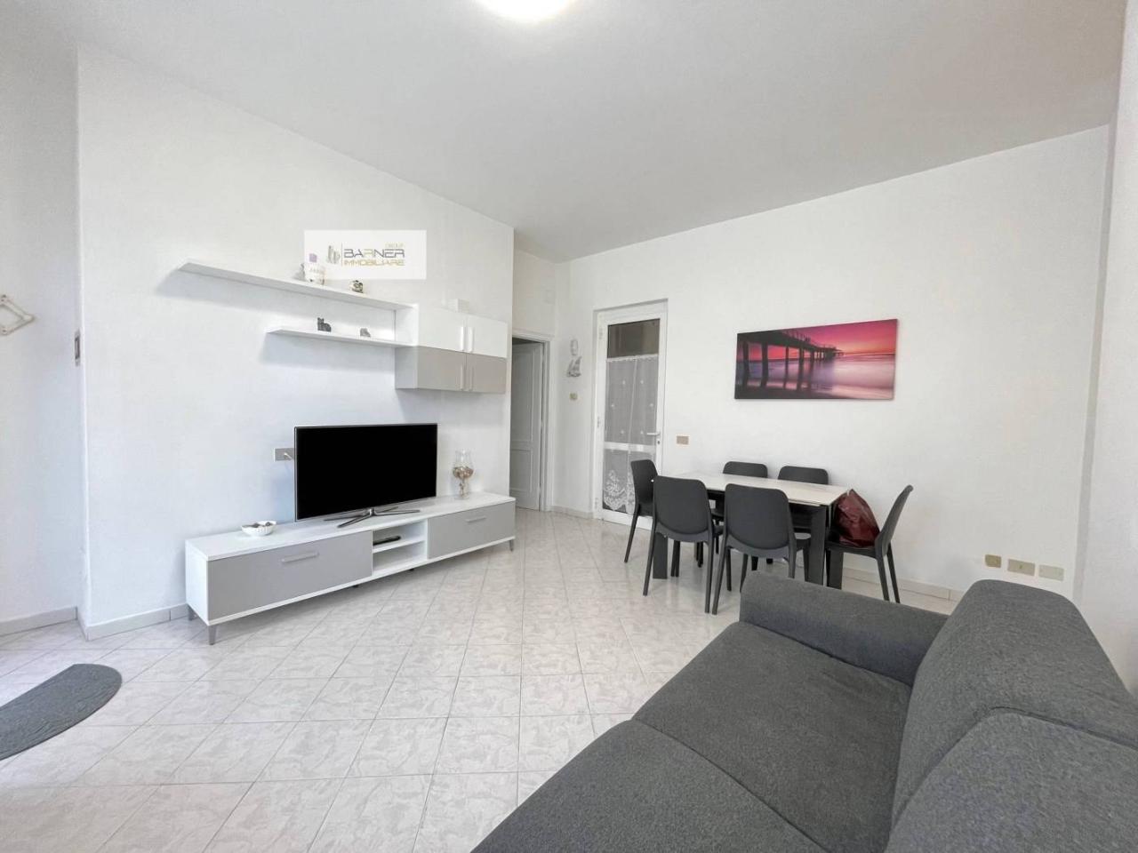 appartamento in vendita a Camaiore in zona Lido di Camaiore