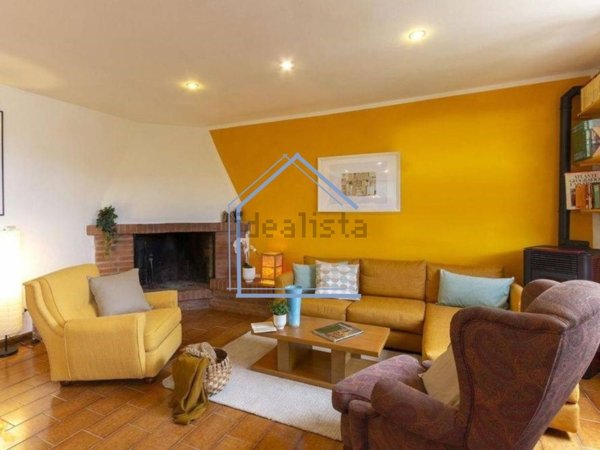 casa indipendente in vendita a Camaiore in zona Montemagno