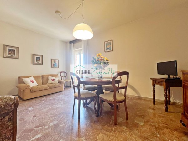 appartamento in vendita a Camaiore in zona Lido di Camaiore