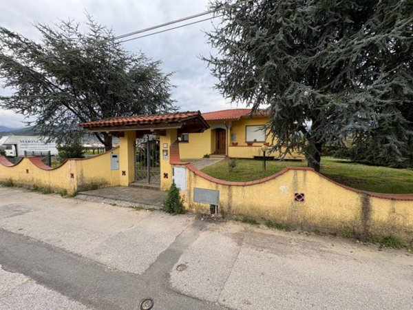 casa indipendente in vendita a Camaiore in zona Capezzano Pianore