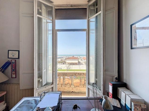 casa indipendente in vendita a Camaiore in zona Lido di Camaiore