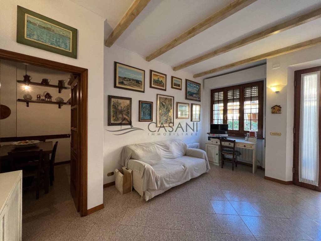 appartamento in vendita a Camaiore in zona Lido di Camaiore