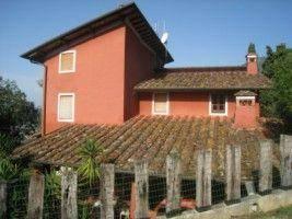 casa indipendente in vendita a Camaiore