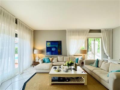 casa indipendente in vendita a Camaiore in zona Lido di Camaiore