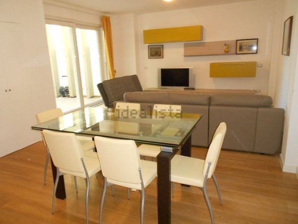 appartamento in vendita a Camaiore in zona Lido di Camaiore
