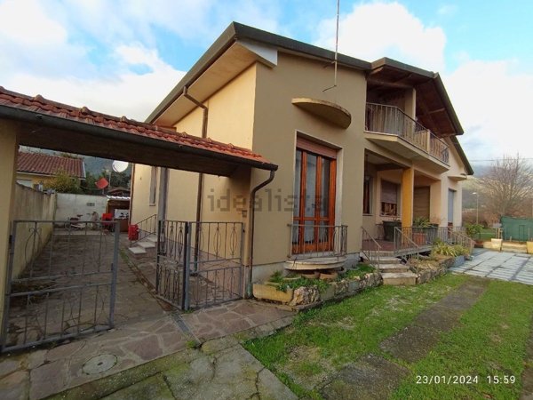 casa indipendente in vendita a Camaiore