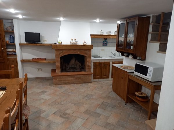 casa indipendente in vendita a Camaiore in zona Casoli