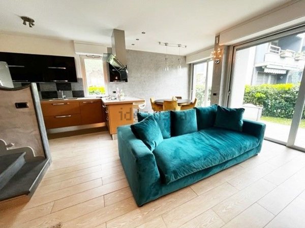 casa indipendente in vendita a Camaiore in zona Lido di Camaiore
