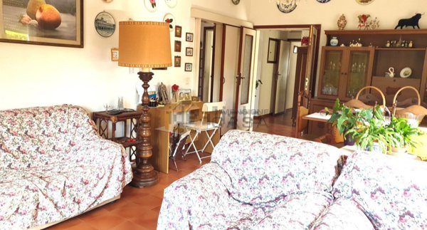 casa indipendente in vendita a Camaiore in zona Lido di Camaiore