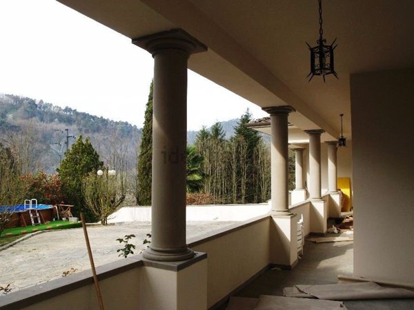 casa indipendente in vendita a Camaiore