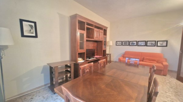 appartamento in vendita a Camaiore in zona Lido di Camaiore