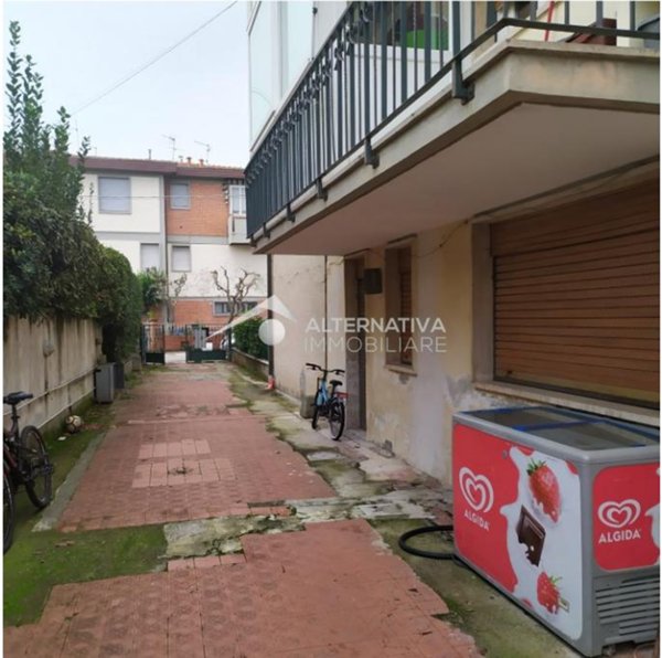 appartamento in vendita a Camaiore in zona Lido di Camaiore