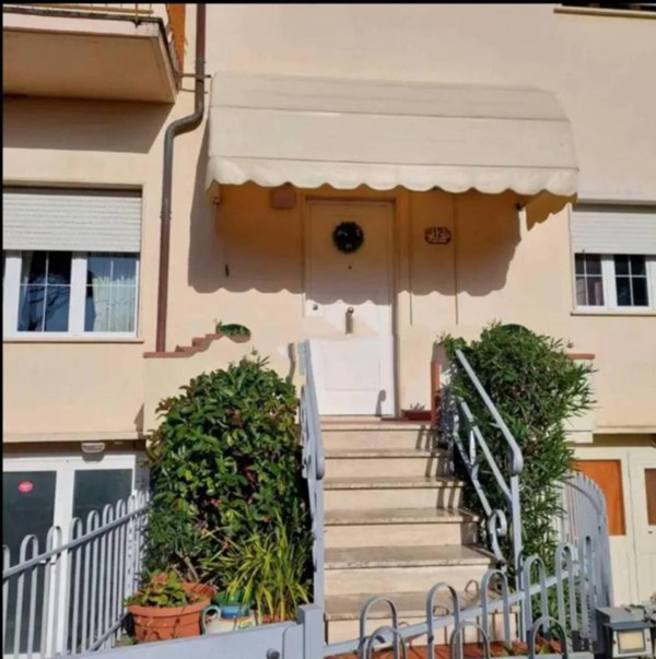 appartamento in vendita a Camaiore in zona Lido di Camaiore