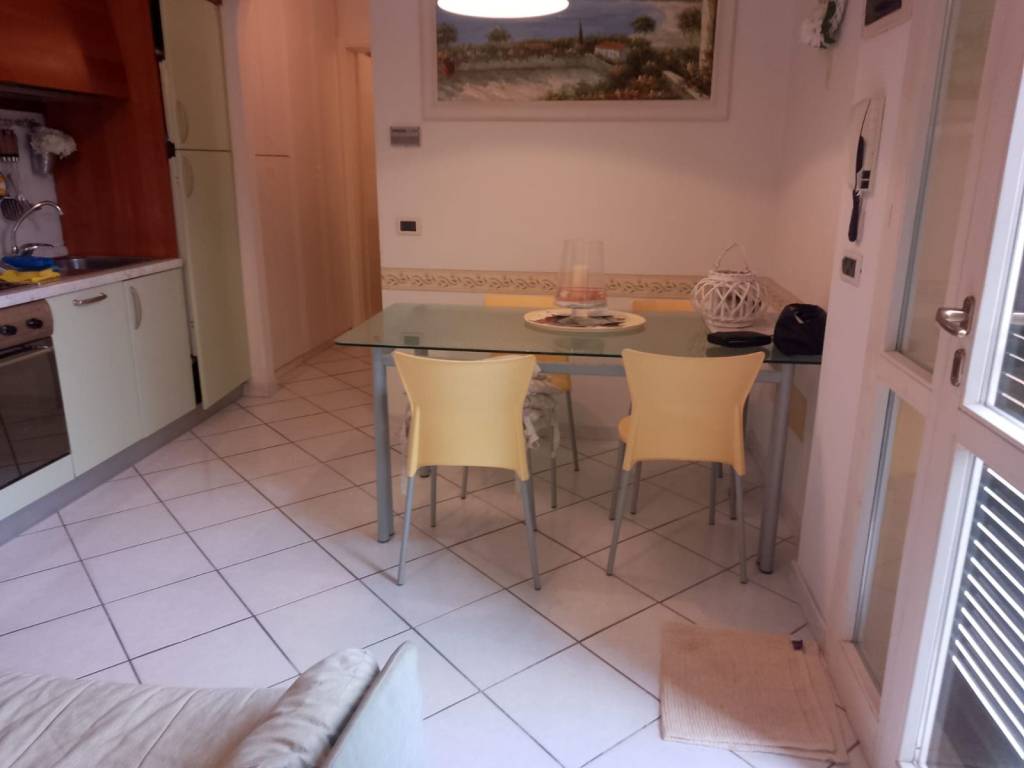 appartamento in vendita a Camaiore in zona Lido di Camaiore