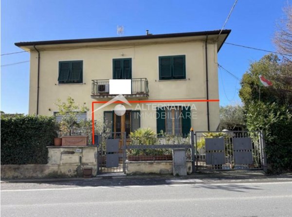 appartamento in vendita a Camaiore in zona Capezzano Pianore