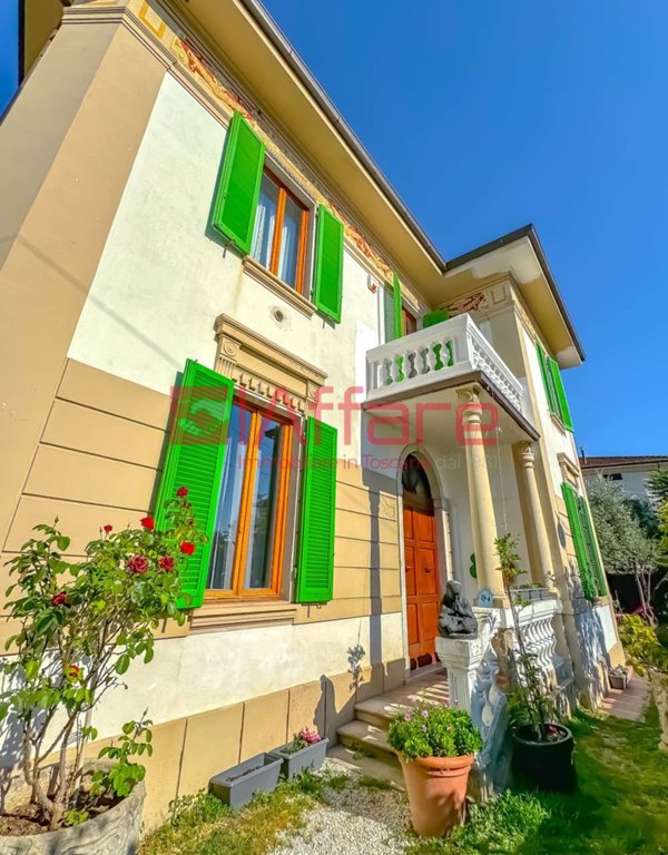 casa indipendente in vendita a Camaiore