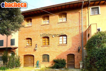 casa indipendente in vendita a Camaiore in zona Capezzano Pianore