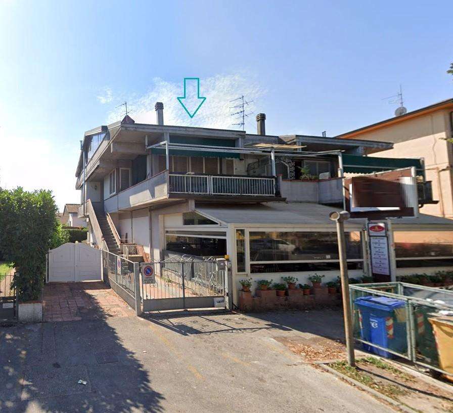 appartamento in vendita a Camaiore in zona Lido di Camaiore