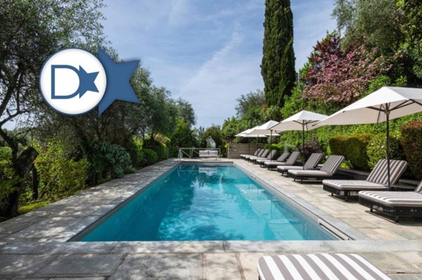 casa indipendente in vendita a Camaiore
