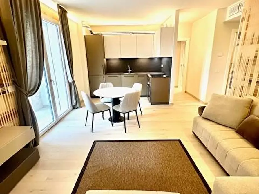 appartamento in vendita a Camaiore in zona Lido di Camaiore