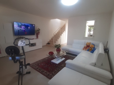 casa indipendente in vendita a Camaiore in zona Lido di Camaiore