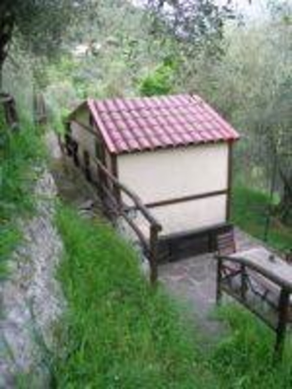 casa indipendente in vendita a Camaiore in zona Vado
