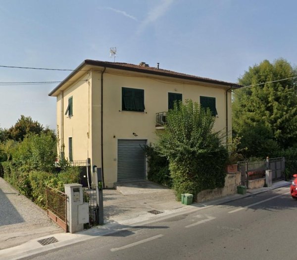 appartamento in vendita a Camaiore in zona Capezzano Pianore
